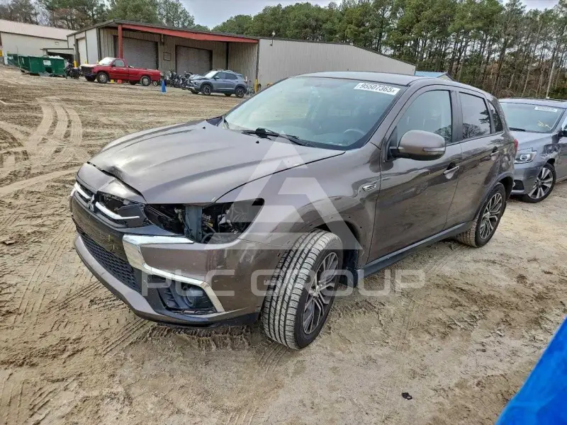 2019 Mitsubishi OUTLANDER photo