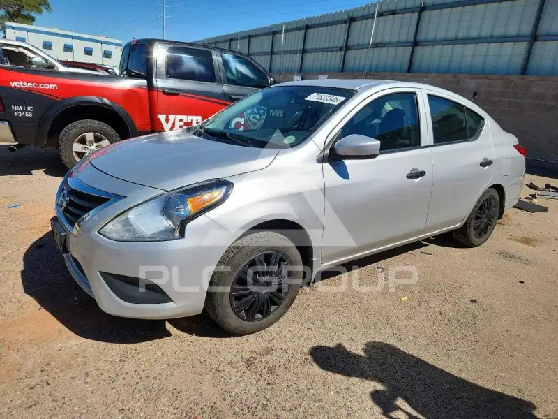 2019 Nissan VERSA photo