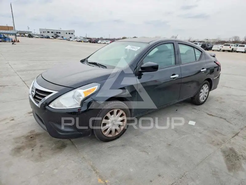 2019 Nissan VERSA photo