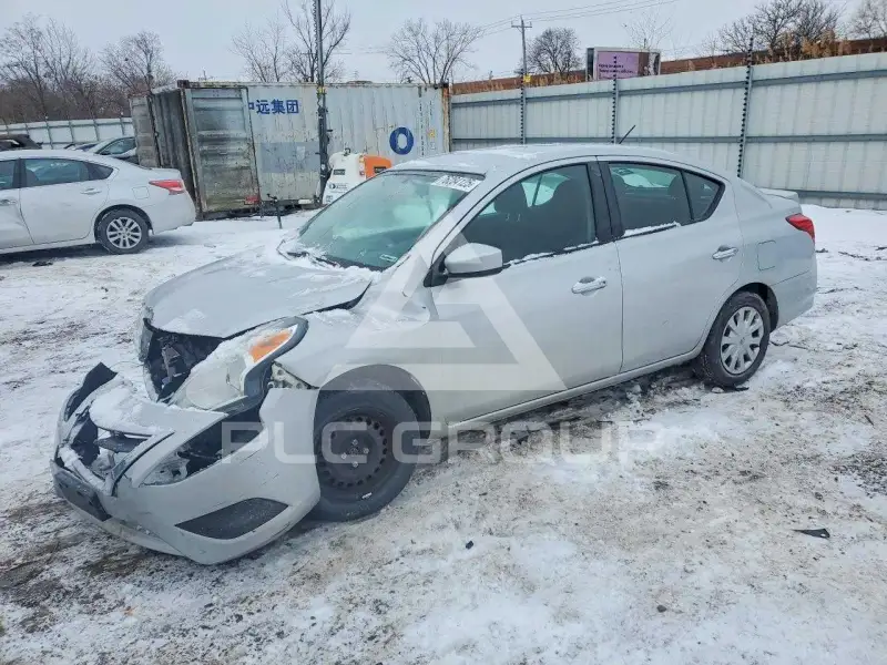 2019 Nissan VERSA фото