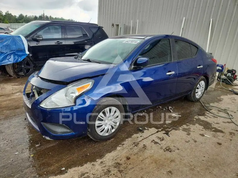 2019 Nissan VERSA фото