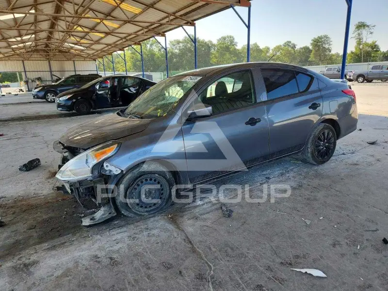 2019 Nissan VERSA фото