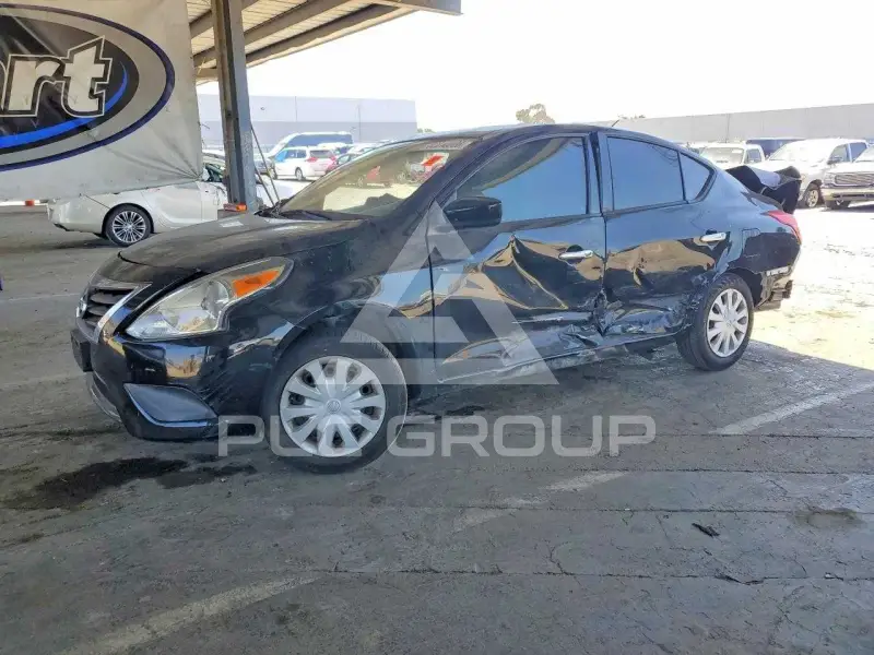 2019 Nissan VERSA фото