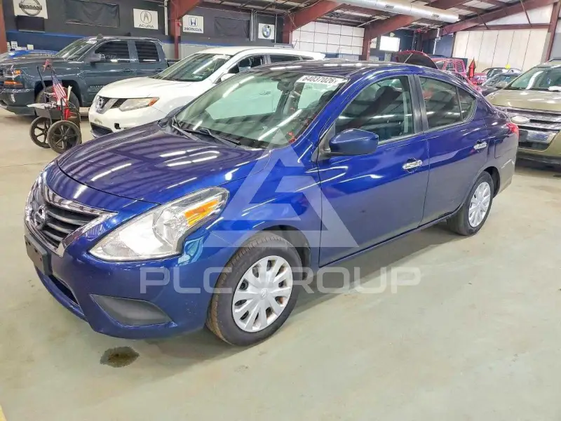 2019 Nissan VERSA фото