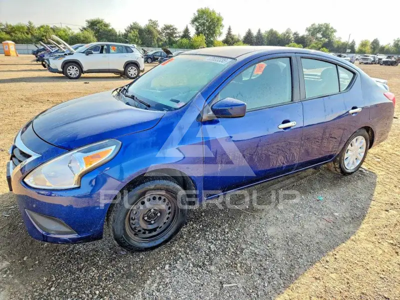 2019 Nissan VERSA фото