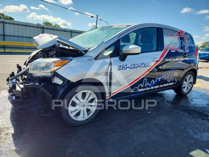 2019 Nissan VERSA фото
