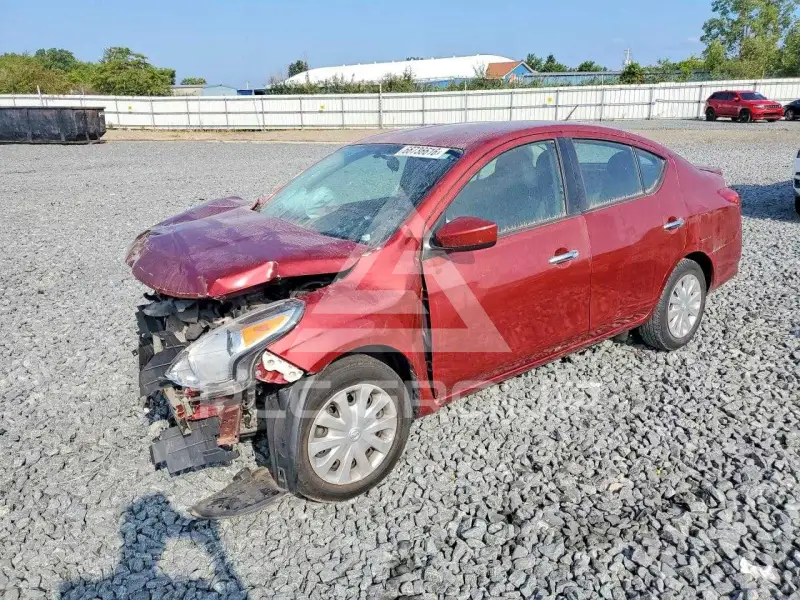 2019 Nissan VERSA фото