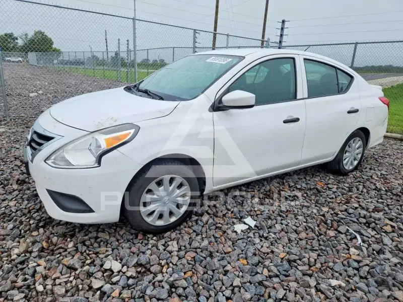 2019 Nissan VERSA фото