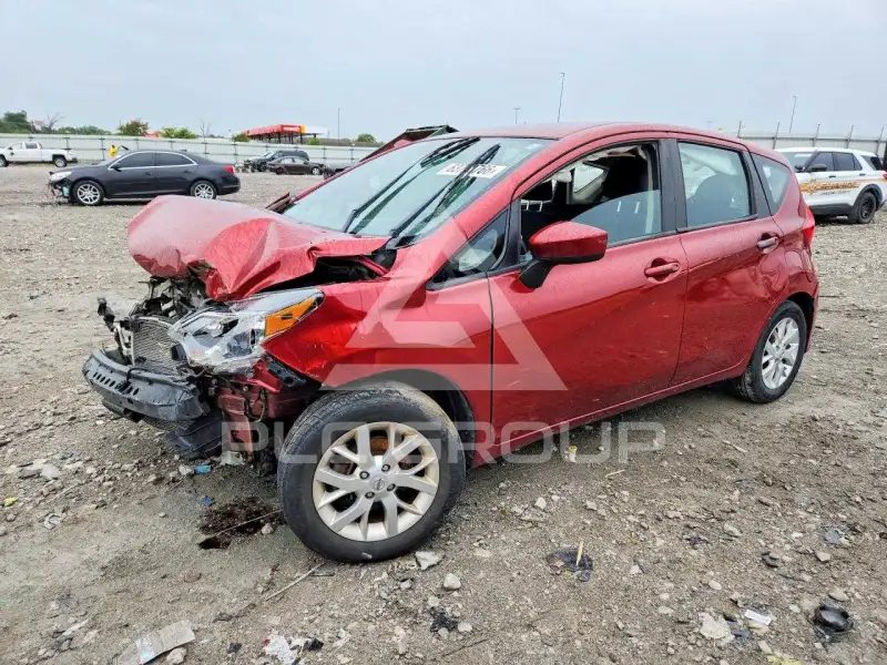 2019 Nissan VERSA фото