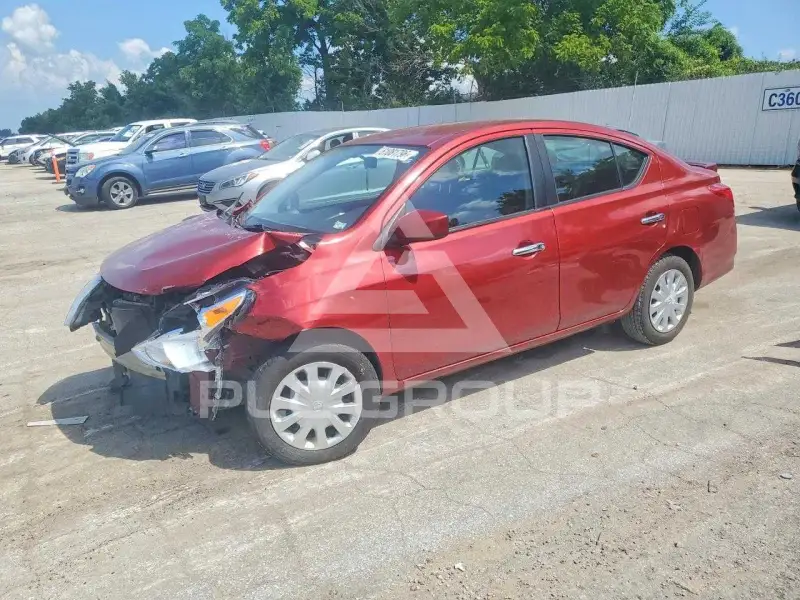 2019 Nissan VERSA фото
