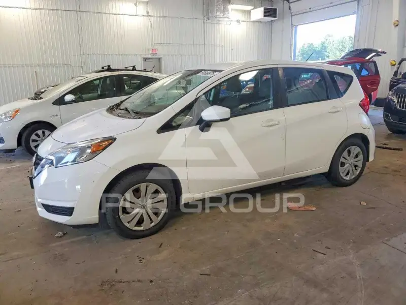 2019 Nissan VERSA фото