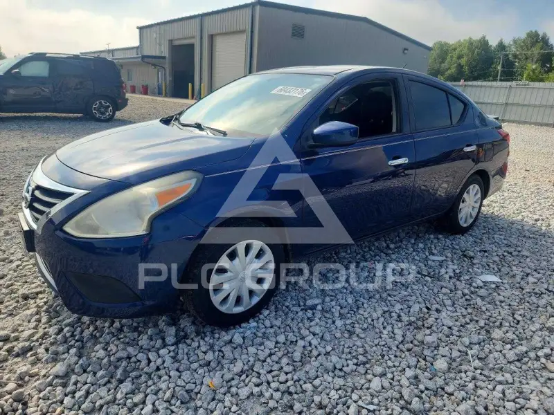 2019 Nissan VERSA фото