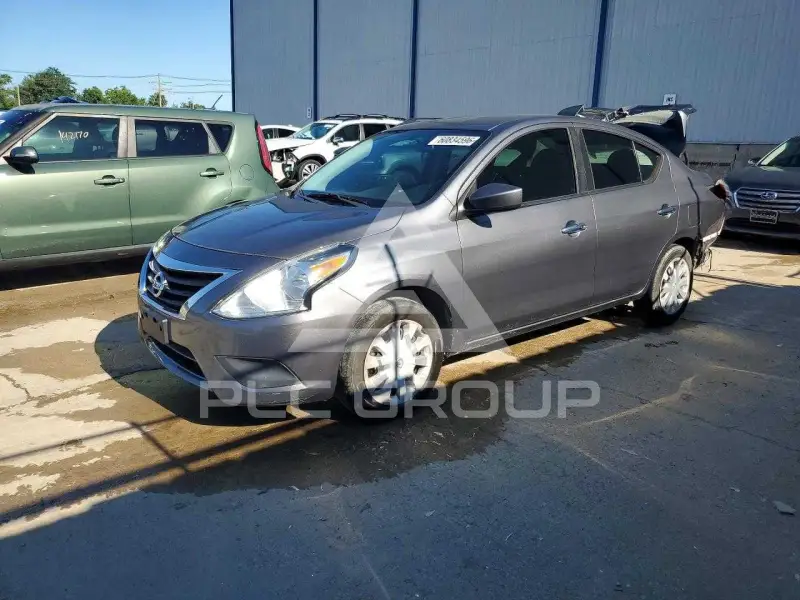 2019 Nissan VERSA фото