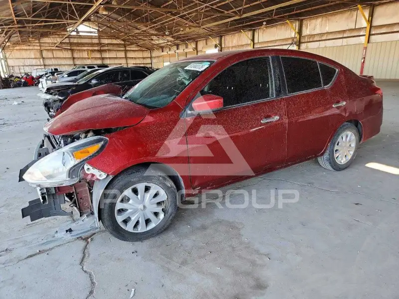 2019 Nissan VERSA фото