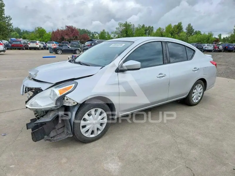 2019 Nissan VERSA фото