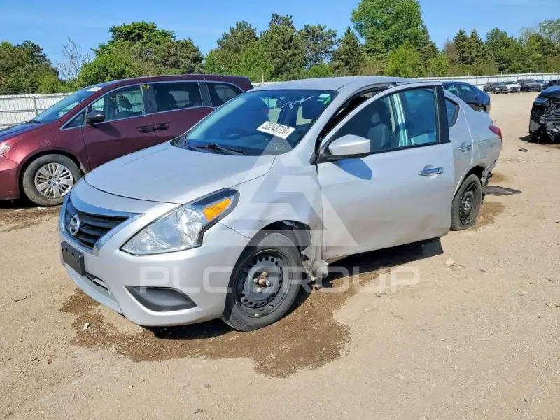2019 Nissan VERSA фото