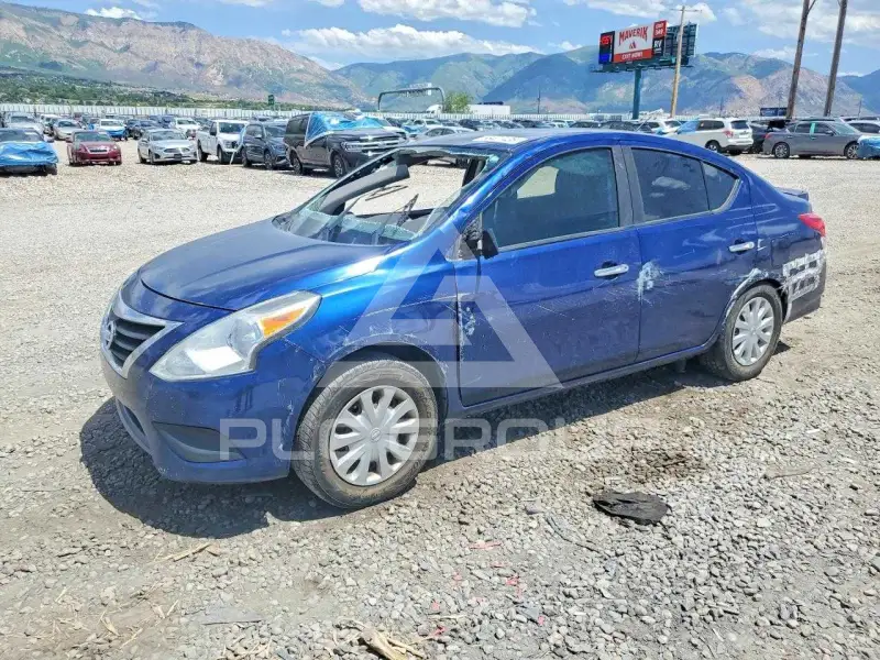 2019 Nissan VERSA photo