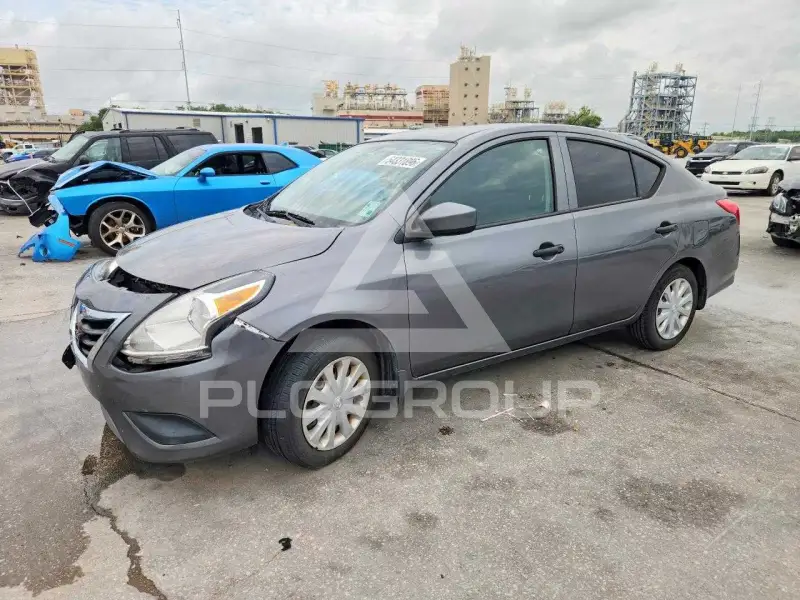 2019 Nissan VERSA фото