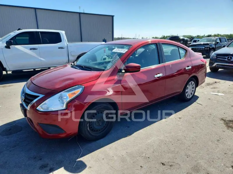 2019 Nissan VERSA фото