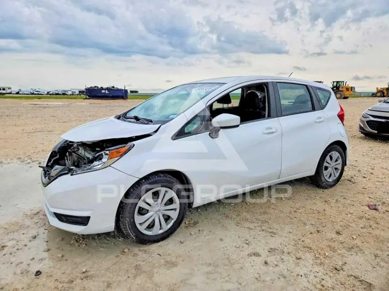 2019 Nissan VERSA photo