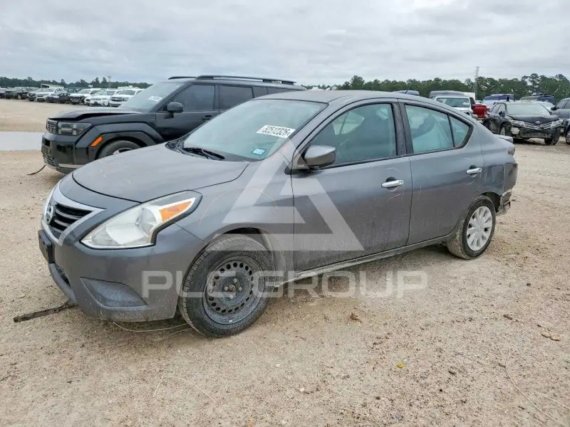 2019 Nissan VERSA фото