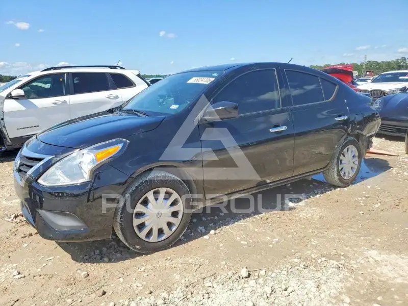 2019 Nissan VERSA фото