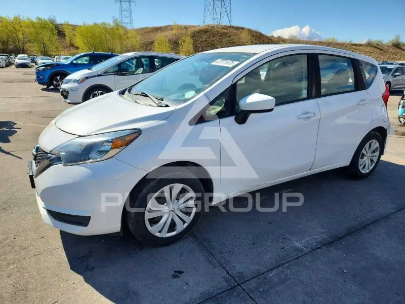 2019 Nissan VERSA фото