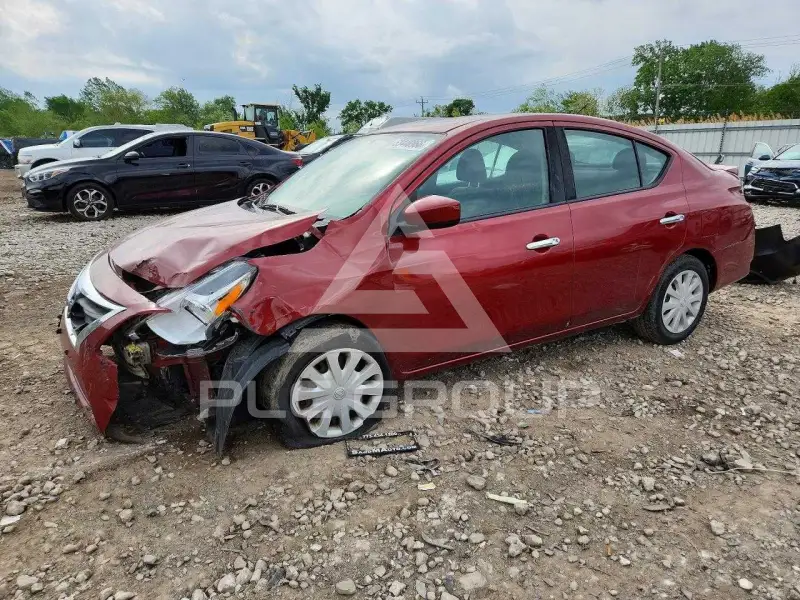 2019 Nissan VERSA фото