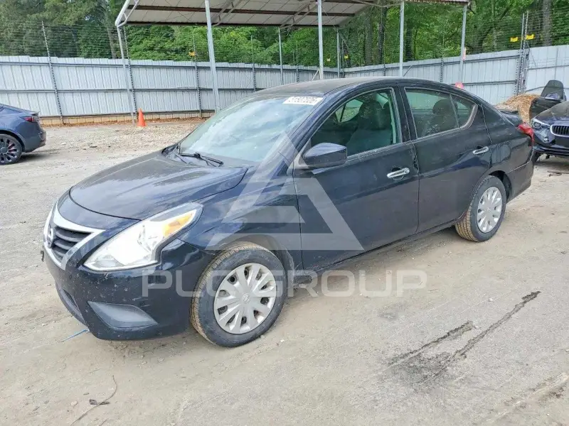 2019 Nissan VERSA photo
