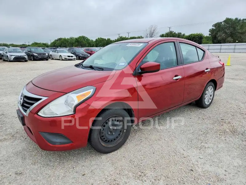 2019 Nissan VERSA photo