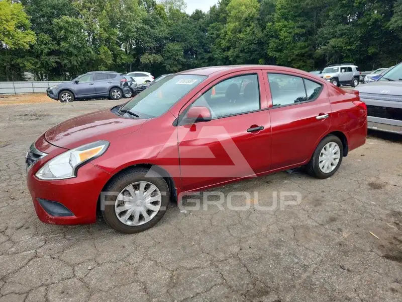 2019 Nissan VERSA photo