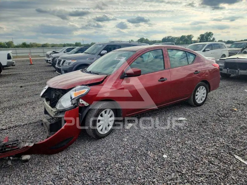 2019 Nissan VERSA photo