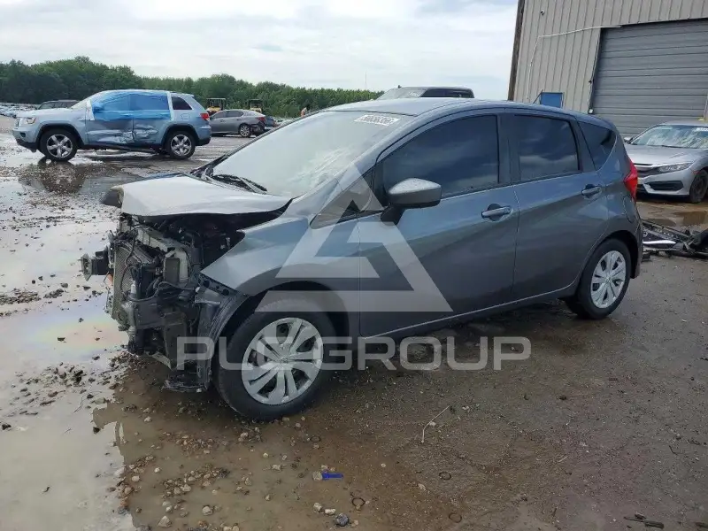 2019 Nissan VERSA фото