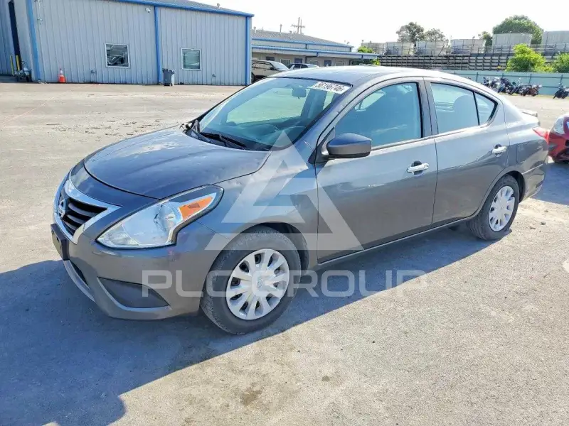2019 Nissan VERSA фото