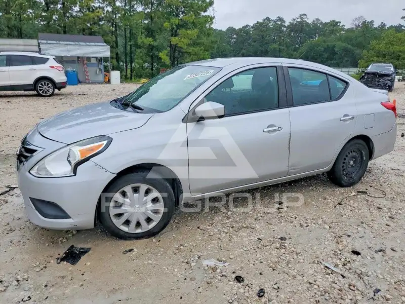 2019 Nissan VERSA фото