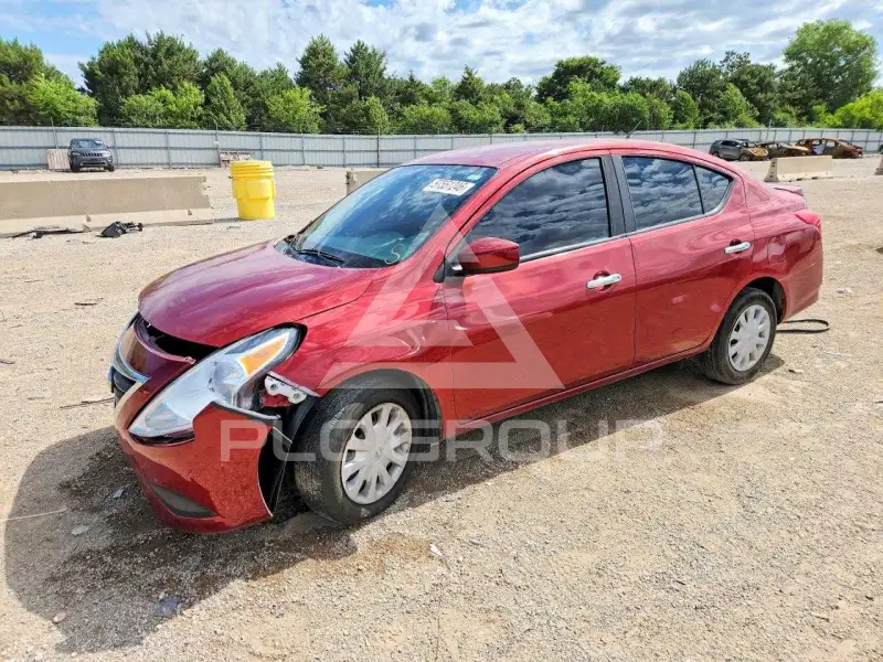 2019 Nissan VERSA фото