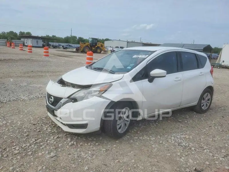 2019 Nissan VERSA photo