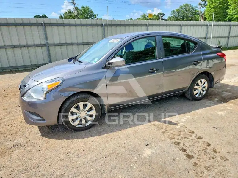 2019 Nissan VERSA фото