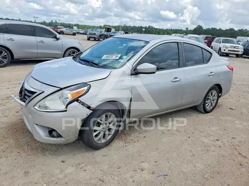 2019 Nissan VERSA фото