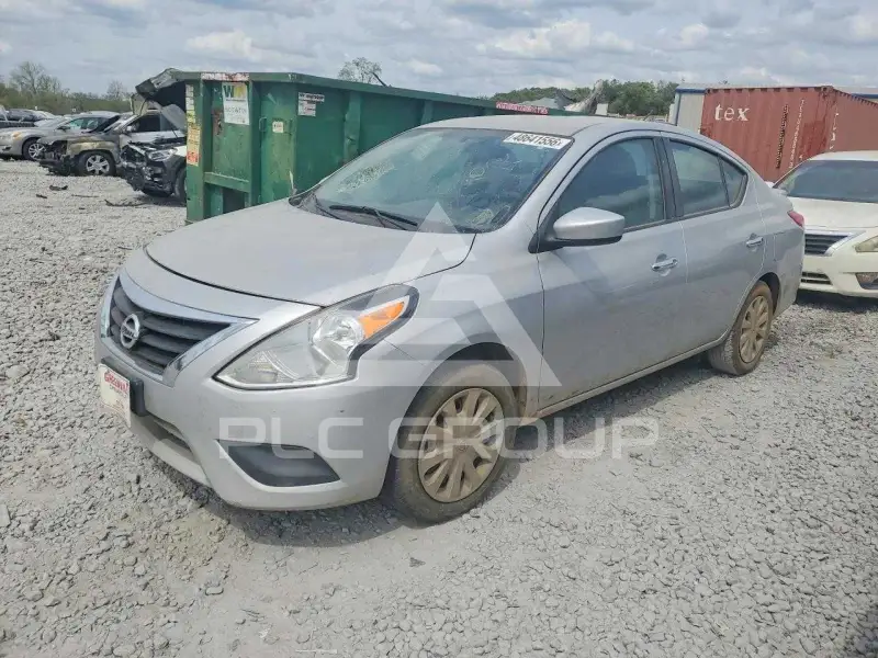 2019 Nissan VERSA фото