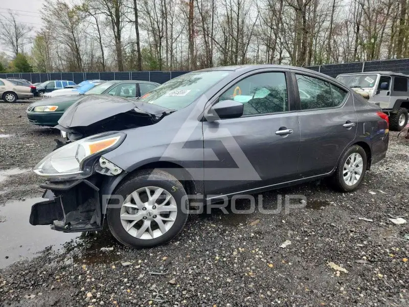 2019 Nissan VERSA фото