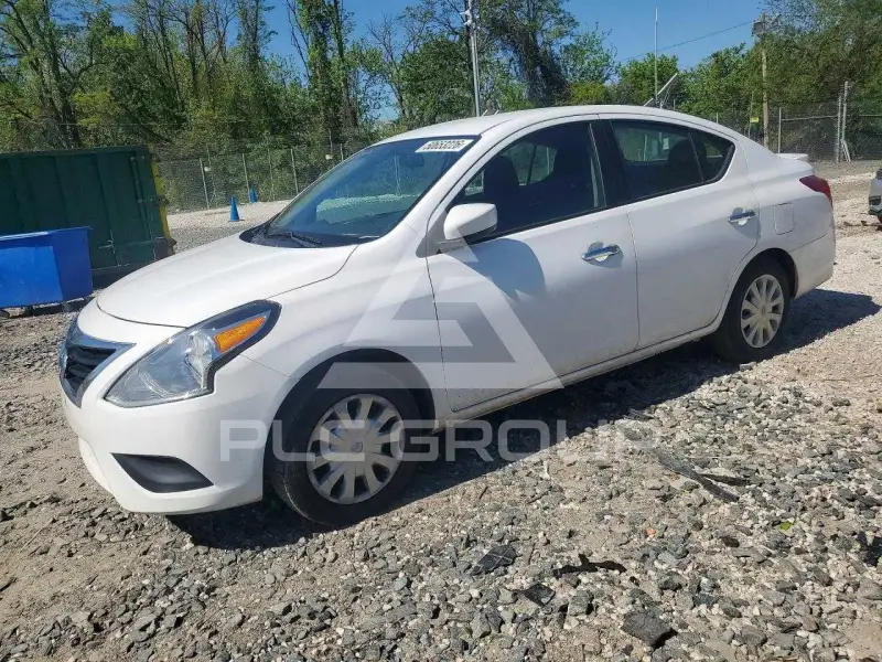 2019 Nissan VERSA фото