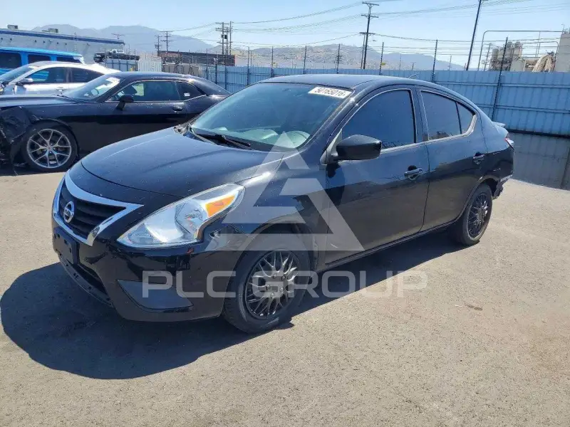 2019 Nissan VERSA photo