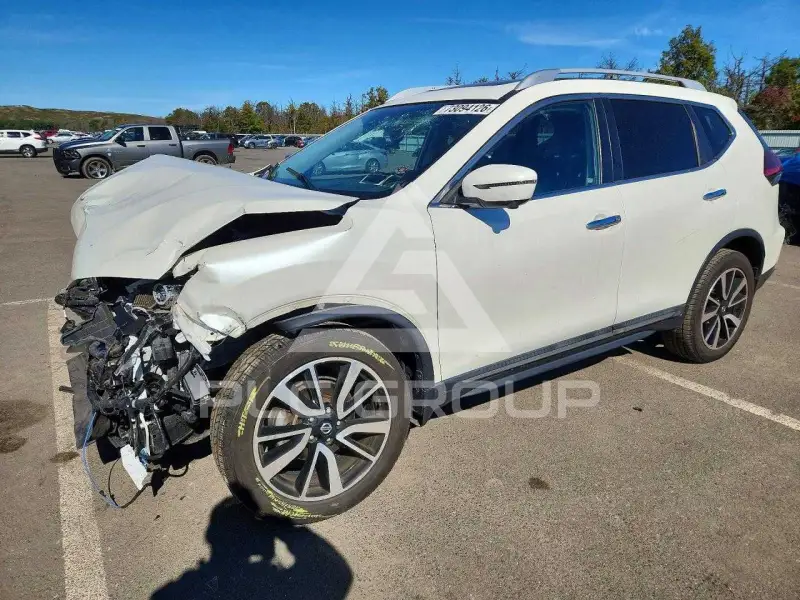 2019 Nissan ROGUE photo