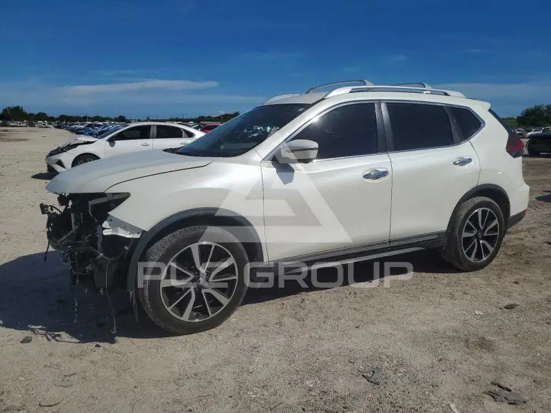 2019 Nissan ROGUE photo