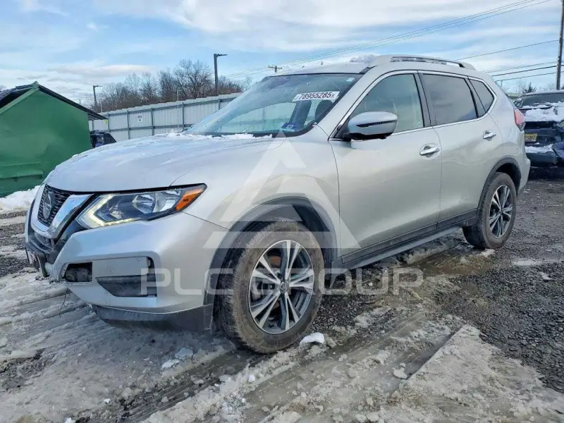 2019 Nissan ROGUE photo
