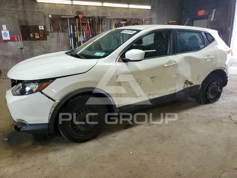 2019 Nissan ROGUE photo