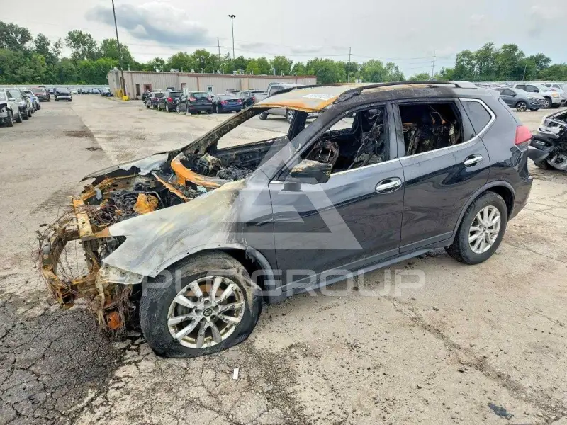 2019 Nissan ROGUE photo