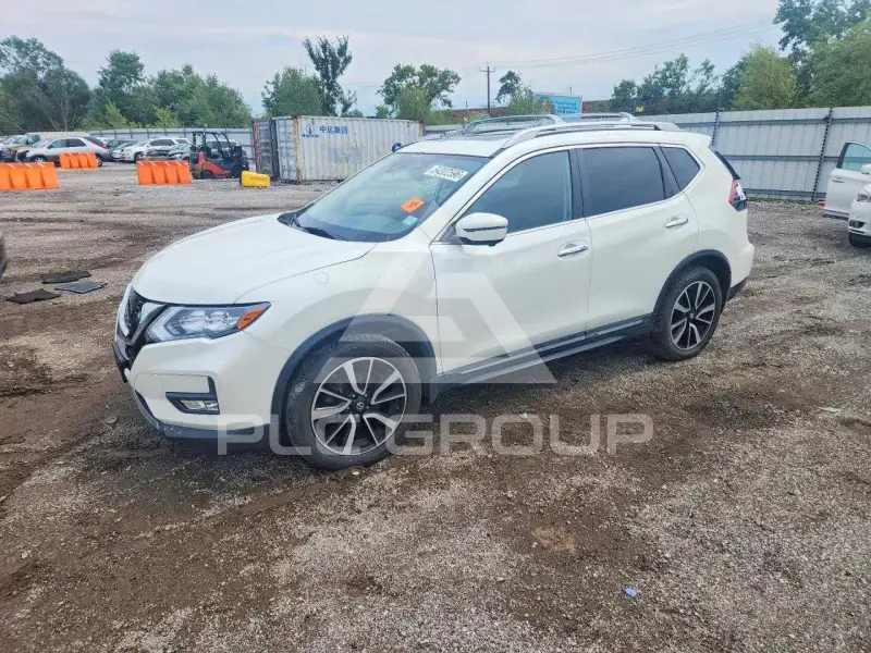 2019 Nissan ROGUE photo