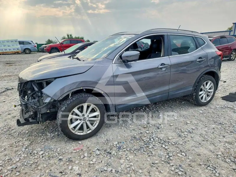 2019 Nissan ROGUE photo